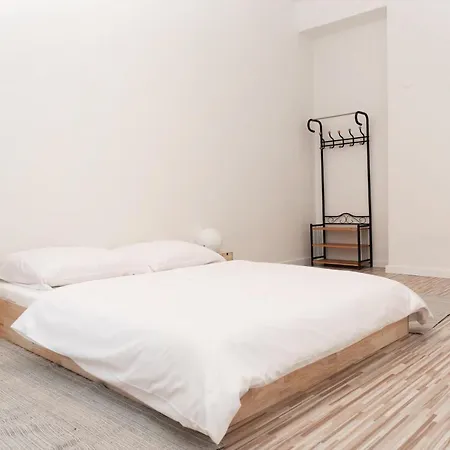 Apartment Old Town Oasis - Chic Comfort & Elegance
