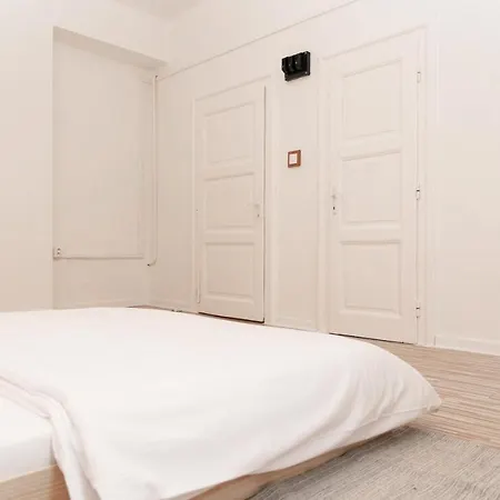 Old Town Oasis - Chic Comfort & Elegance * Bratislava